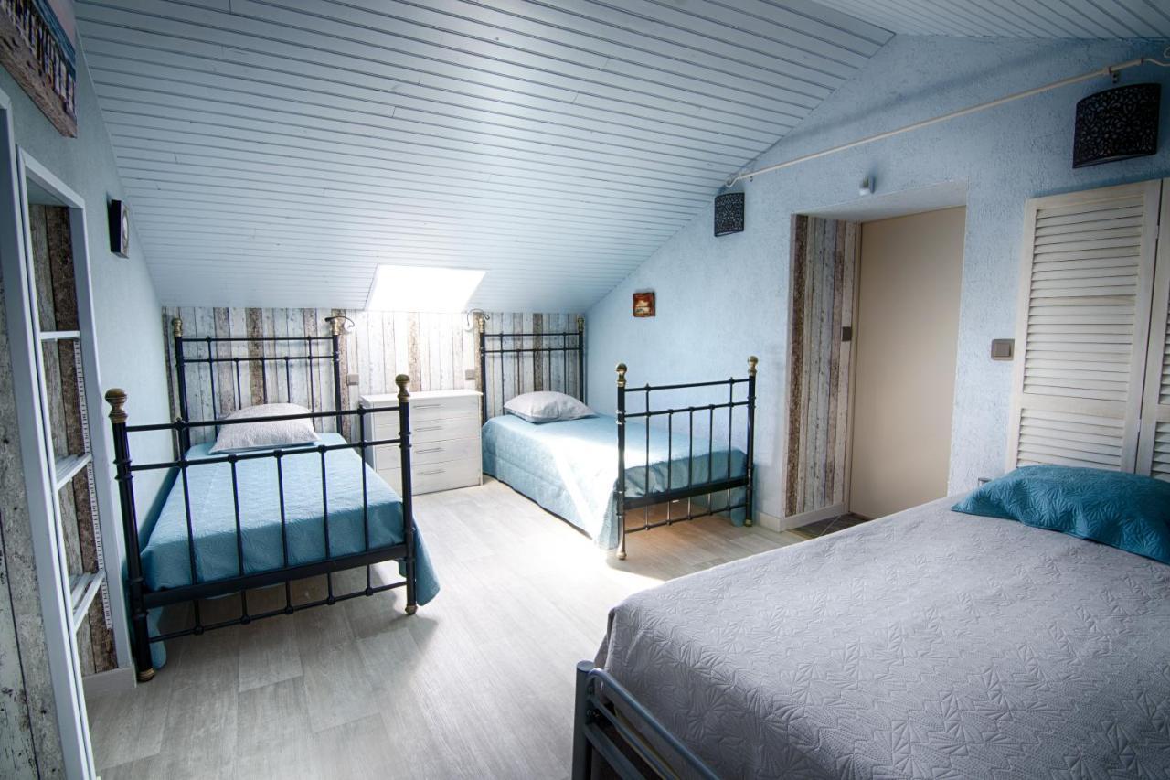 Chambre D'Hotes Au Chant Des Vents Thurageau Екстер'єр фото
